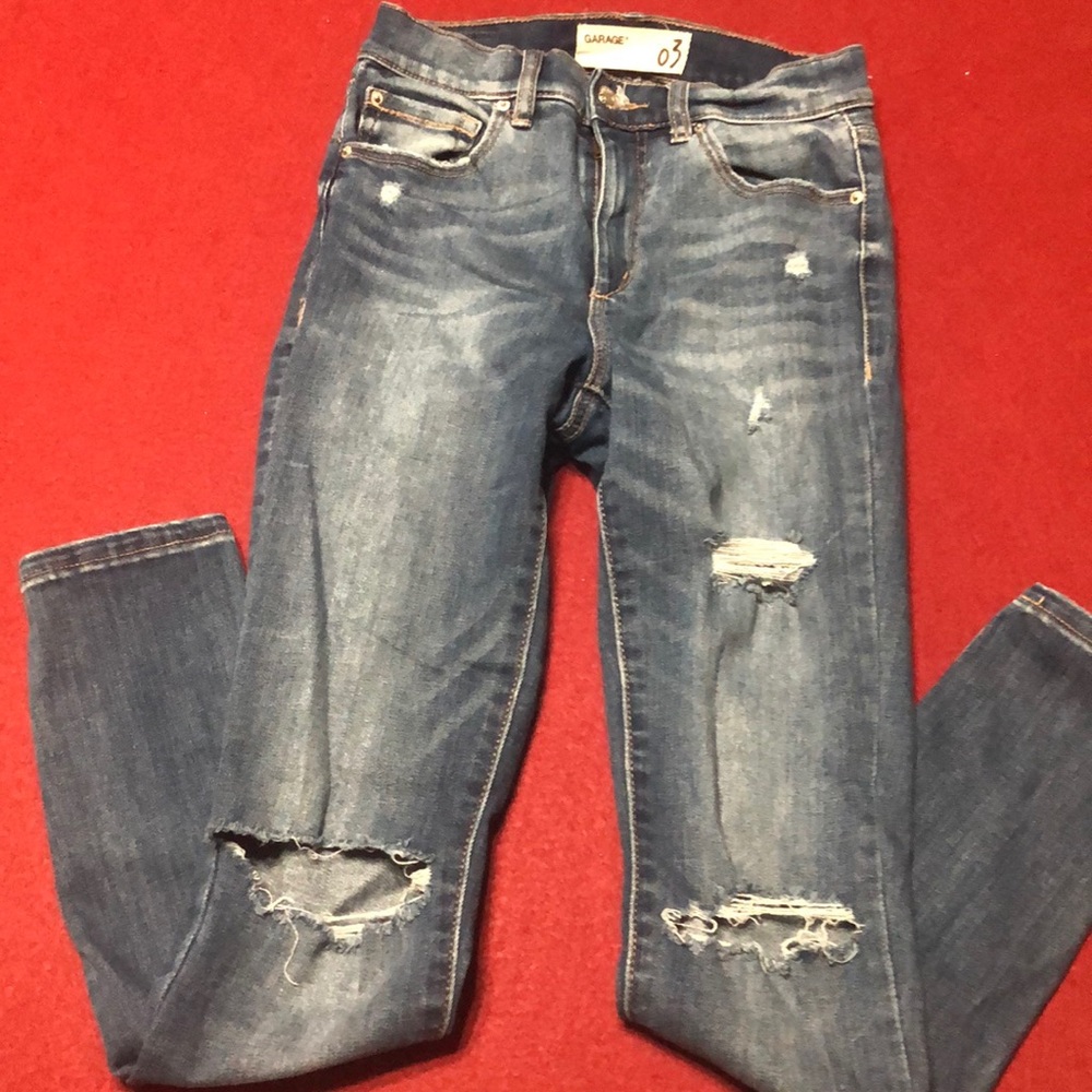 Garage brand distressed jeans size 3